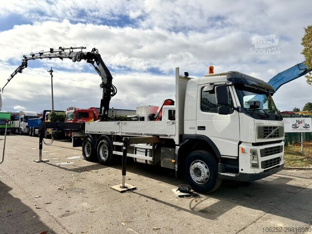 منصة التحميل Volvo FM 300 6x4 + (25.8m!) PRITSCHE + KRAN HIAB 245 ...