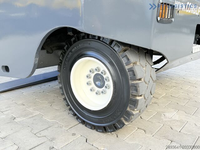 Четырёхходовой вилочный погрузчик Combilift C5000SR DIESEL TRIPLEX 6100 FORK POSIT