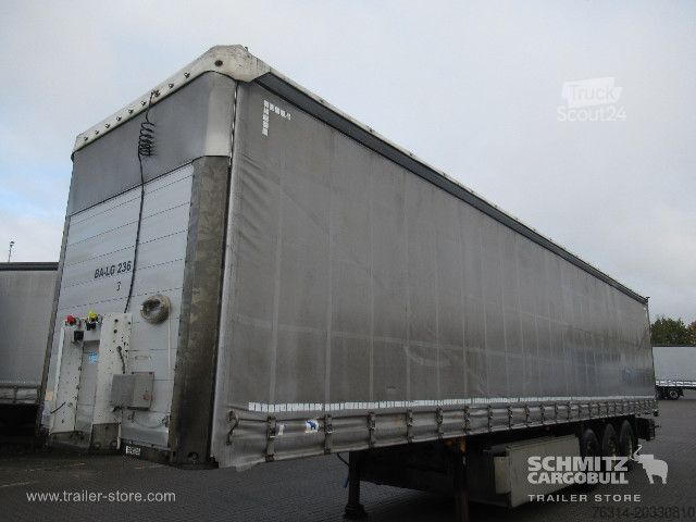 Открытый полуприцеп с тентом Schmitz Cargobull Curtainsider Standard Getränke