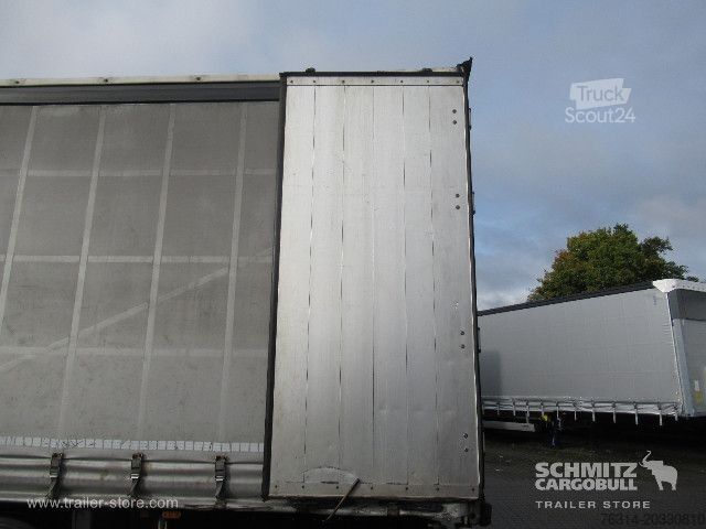 Открытый полуприцеп с тентом Schmitz Cargobull Curtainsider Standard Getränke