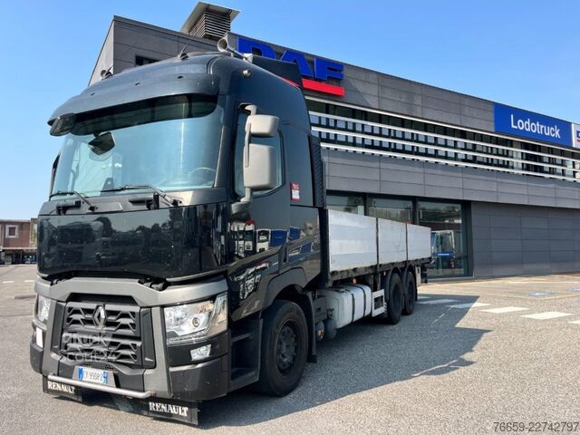 Autocamion cu caroserie tip cutie RENAULT T-460
