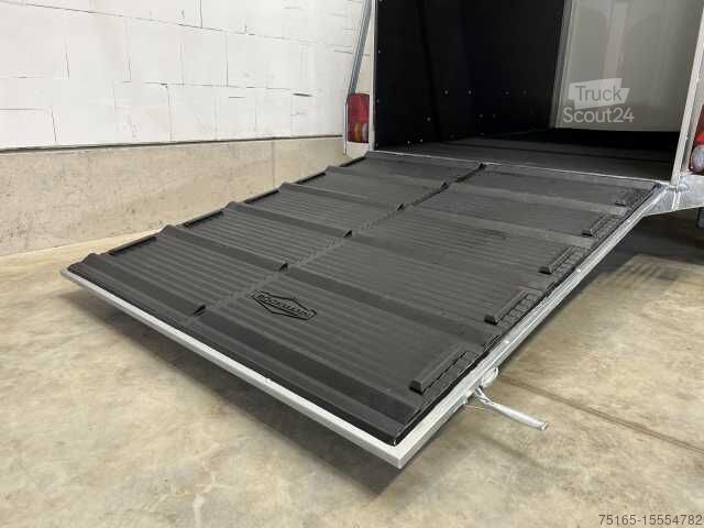 Remorque de transport de chevaux Böckmann Champion Uno Esprit silv+bl SK Pferdeanhänger