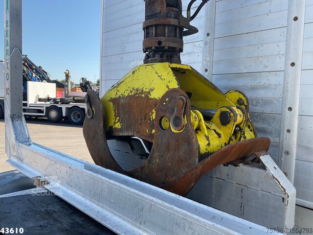 Crane truck DAF FAD XF 530 8x4 Holzkran