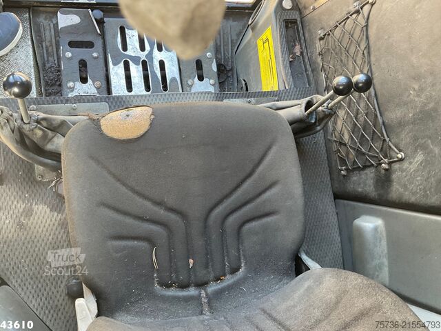 Crane truck DAF FAD XF 530 8x4 Holzkran