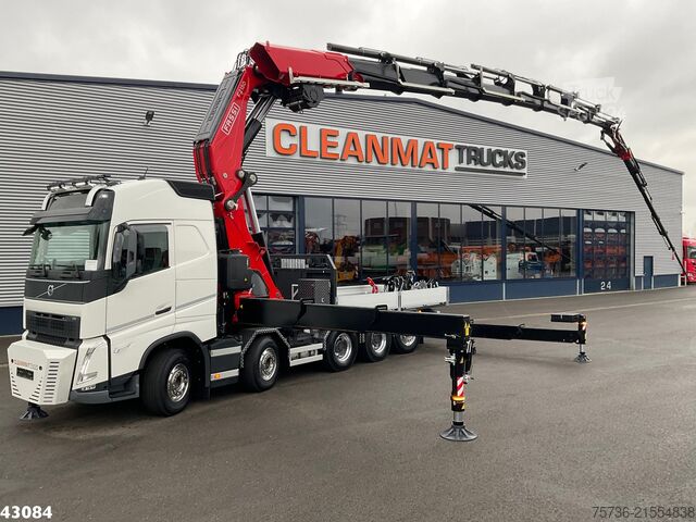 Vrachtwagen met kraan Volvo FH 540 10x4 Fassi 215 Tonmeter laadkraan + Fly-...