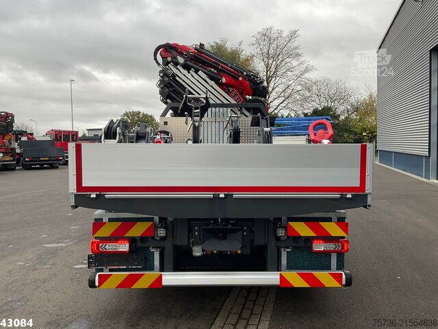 Vrachtwagen met kraan Volvo FH 540 10x4 Fassi 215 Tonmeter laadkraan + Fly-...
