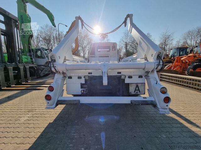 Sistema con braccio a portale MAN TGA 18.400 BL