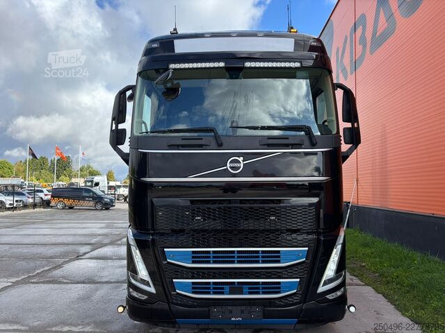 Standaard trekker Volvo FH 500 6x2 GLOBE XL / ADR / RETARDER / DOUBLE B...