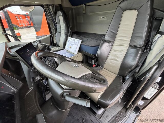 Standaard trekker Volvo FH 500 6x2 GLOBE XL / ADR / RETARDER / DOUBLE B...