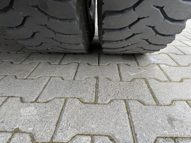 Flatbed truck with tarp Iveco EuroTrakker 190E35W 4X4 Ex Armee