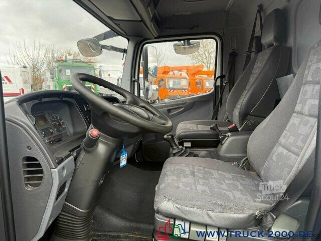 Φορτηγό ανατρεπόμενο βαν Mercedes-Benz Atego 816 Spie Koffer 6m Ladebordwand 3 Sitzer