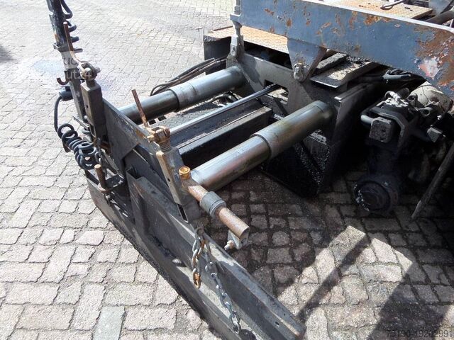 Paver Dynapac F 8-4W