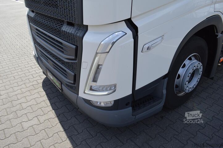стандартний тракторний агрегат VOLVO FH 460 Globetrotter XL i-Save