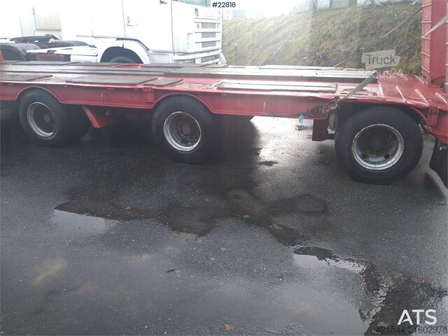 Low loader Vang SLHS machine trailer with hydraulic ramps