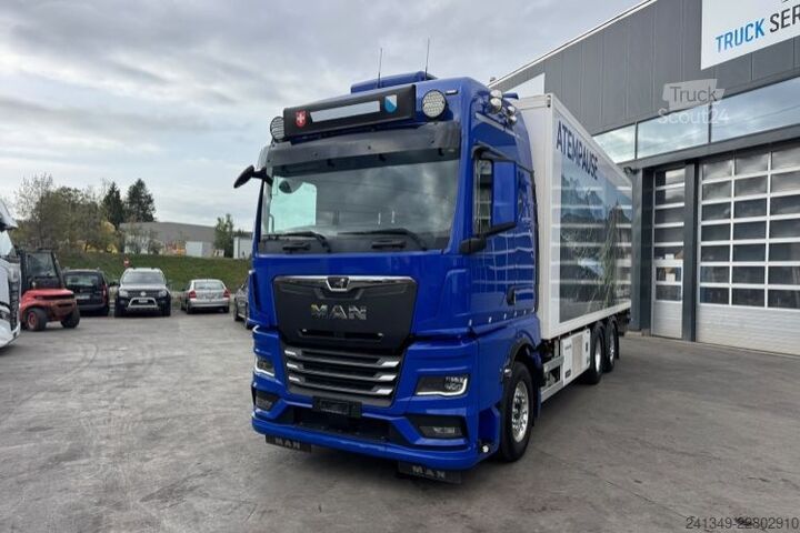 Рефрижераторний вантажівка MAN TGX 26.510 6x2 Thermoking UT800