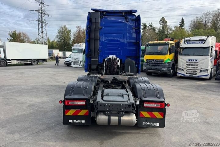 Стандартний тягач VOLVO FH-500 6x2