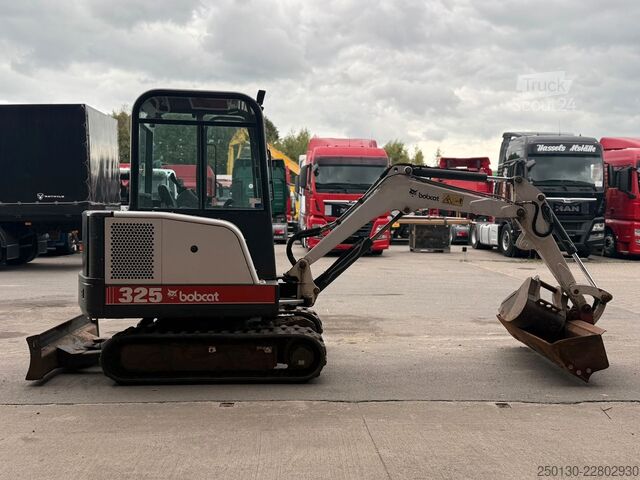 Minigraver BOBCAT X 325 Gummikette/Tiefenlöffel/Grabenlöffel 1999