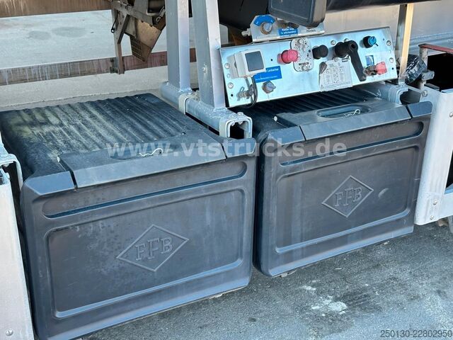 Siloauflieger FELDBINDER EUT 40.3 40m³, 2 Euter, Nachlauf-Lenkachse,