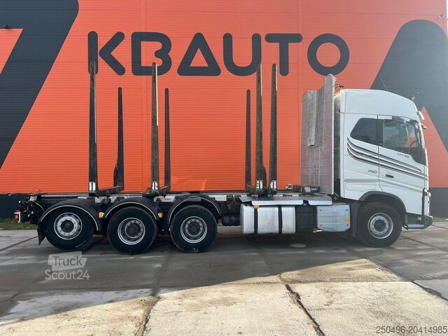 Transportador de troncos Volvo FH 16 750 8x4*4 CHASSIS L=7113 mm