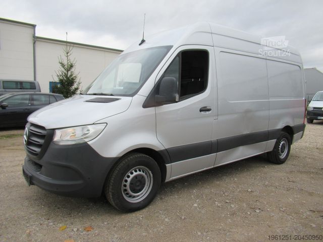 Dodávka s vysokou strechou MERCEDES-BENZ Sprinter 315 CDI L2 H2 9G MBUX DAB KLIMA