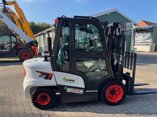 Priekinis krautuvas Bobcat D 35 NXS