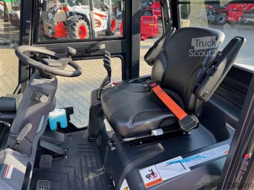 Priekinis krautuvas Bobcat D 35 NXS