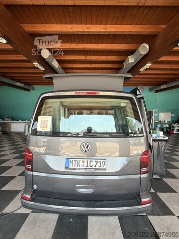 Camper Volkswagen California T6.1 Ocean 2023 | Cambio automatico | Tetto a soffietto
