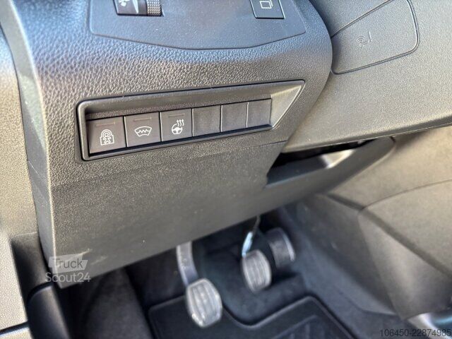 Minibús Citroën Berlingo XL MAX XTR BAR +Kamera+Key-Go+Navi+AHZV
