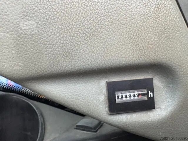 Pelle sur chenilles Liebherr R 926 WLC