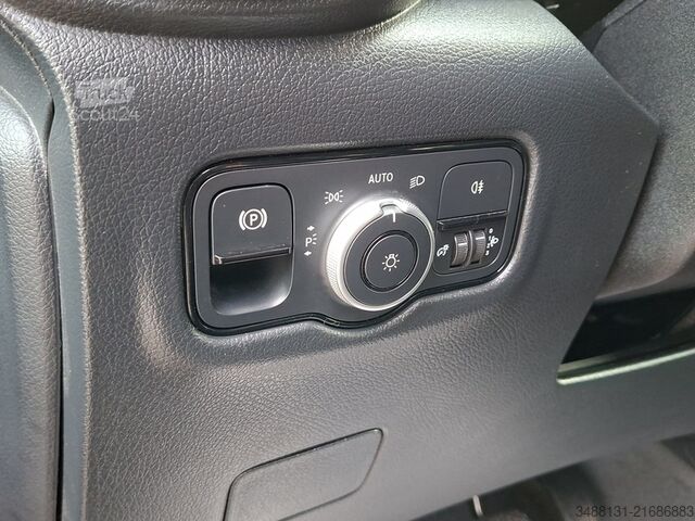 Minibus Mercedes-Benz VITO 116 TOURER NEUES MODELL NAVI KAMERA TEMPO