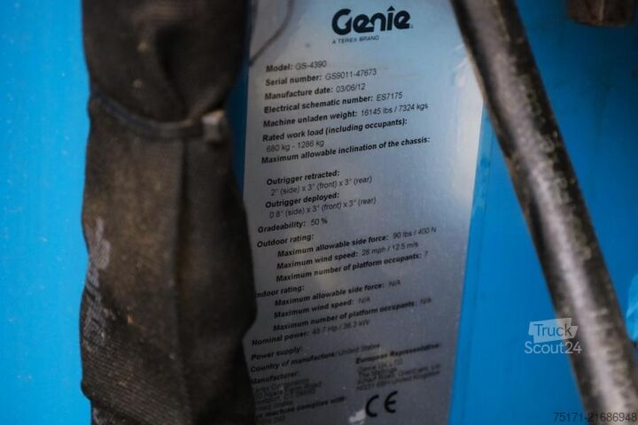 Makaslı kaldırma Genie GS4390 Diesel, 4x4 Drive, 15m Working Height, 680k