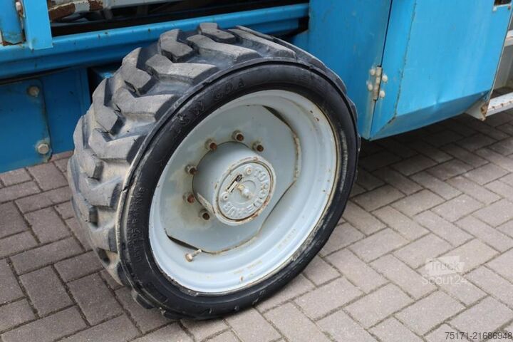 Makaslı kaldırma Genie GS4390 Diesel, 4x4 Drive, 15m Working Height, 680k