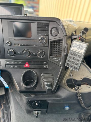 Concrete mixer truck MERCEDES-BENZ 3243 Arocs mit Förderband