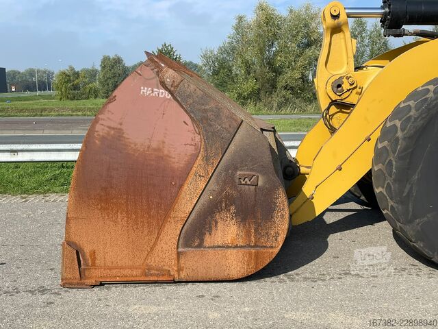 Krautuvas Caterpillar 972M XE