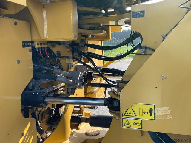 Krautuvas Caterpillar 972M XE