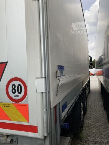 Standartinis vilkikas DAF XF 530
