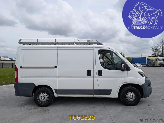 Skåpbil Peugeot Boxer 3t3 2l blue hdi 110 pack