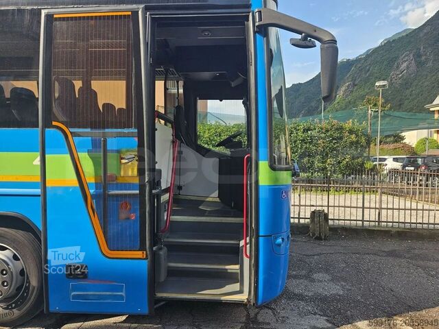 Autobús interurbano Volvo 8700B12B