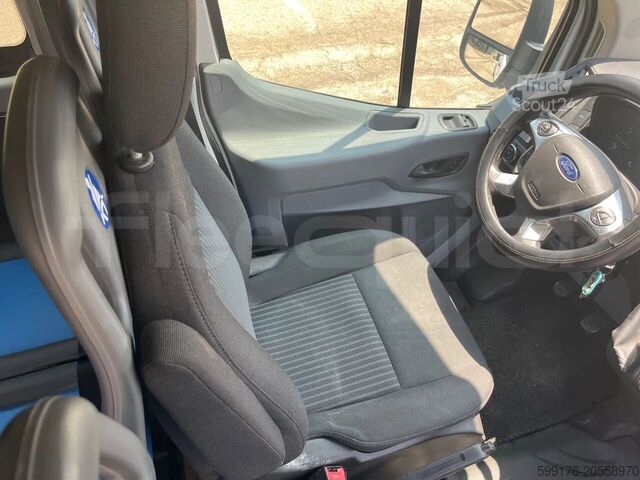 Trasporto persone Ford Transit