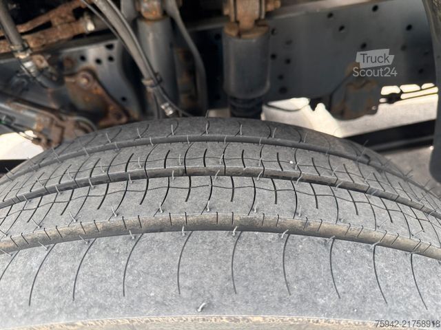 Camión plataforma con toldo MERCEDES-BENZ Atego 3 1224 LBW 1,5 AHK AUTOMATIK