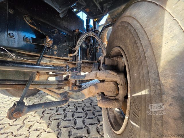 Skip truck MAN TGM 18.330 4X2 BL