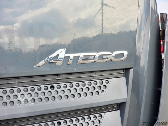 Nákladné auto s plochou korbou a plachtou MERCEDES-BENZ Atego 1221 / Ladebordwand / Rückfahrkamera