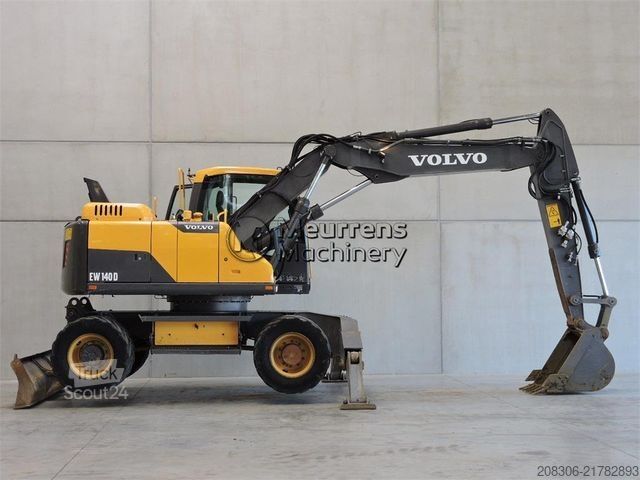 Pelle sur pneus VOLVO EW140D
