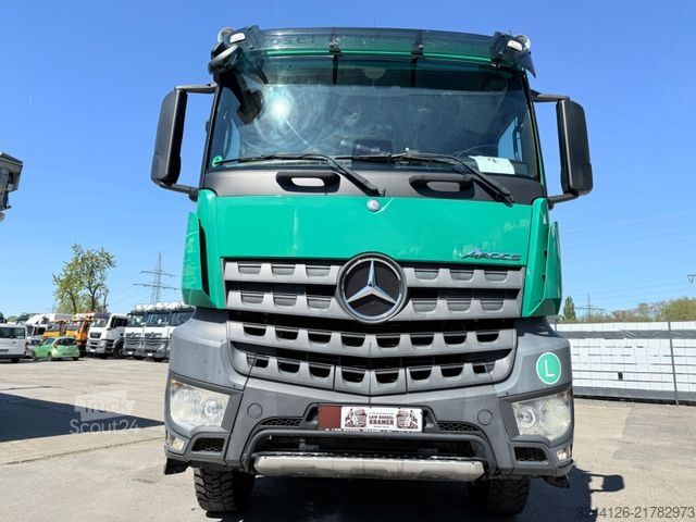 Camión volquete MERCEDES-BENZ Arocs 2645 K Meiller3-Seitenkipper/Bordmatik/6x4