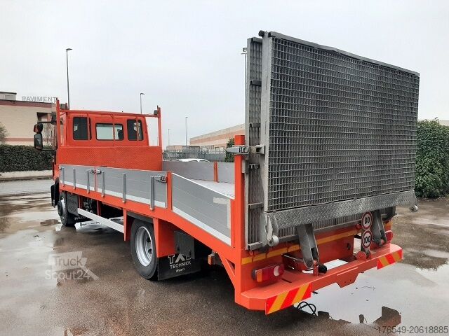 Plateforme de transport de véhicules Iveco ML 120-190