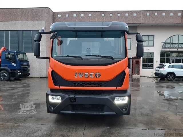 Plateforme de transport de véhicules Iveco ML 120-190