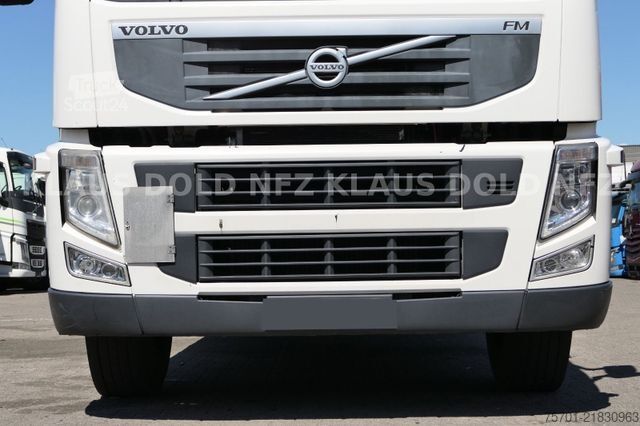 Tovorno vozilo s ravno platformo in ponjavo VOLVO FM 330 Koffer XL-Tank LBW Euro 5