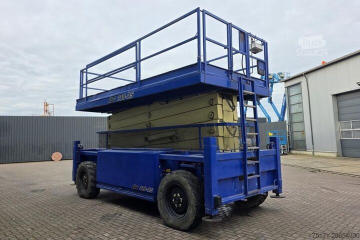 Saksinostin JLG 210-25 Diesel, 4x4 Drive, 23m Working Height, 1000