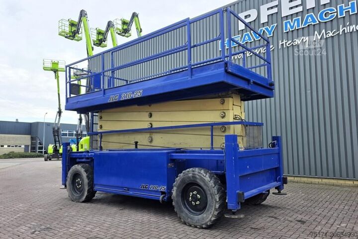 Ascensor cu foarfecă JLG 210-25 Diesel, 4x4 Drive, 23m Working Height, 1000