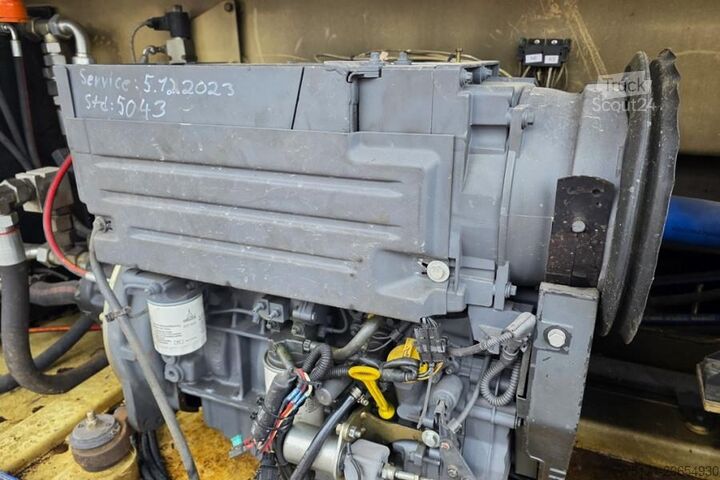 Saksinostin JLG 210-25 Diesel, 4x4 Drive, 23m Working Height, 1000